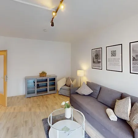 Citynah Und Im Gruenen Gelegen Apartment