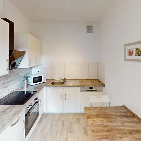 Citynah Und Im Gruenen Gelegen Apartment